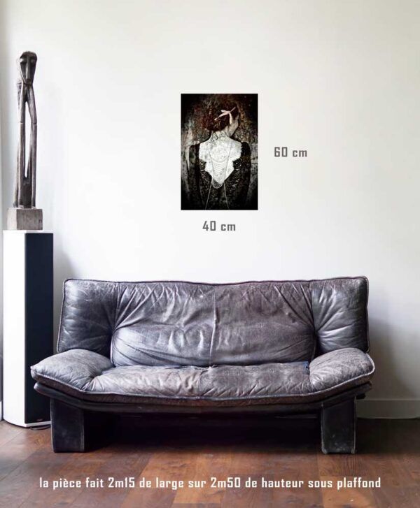 Photographie issue de la série Les lames de l'Âme par Justine Darmon mise en situation