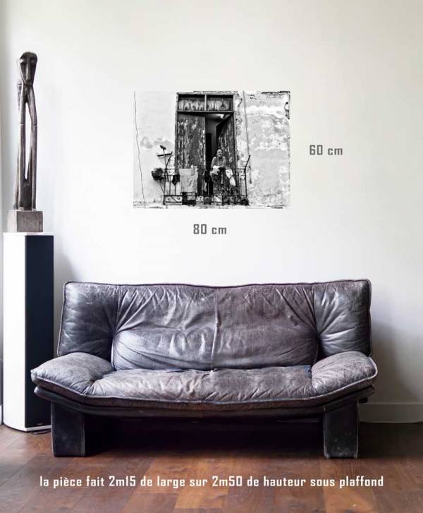 Le temps qui passe-tirage en situation-80 x 60- Cuba, au delà des couleurs par Justine Darmon