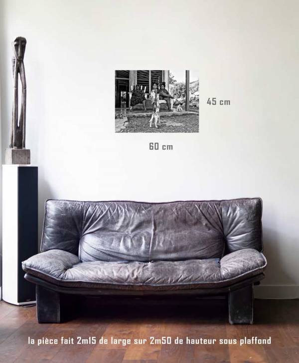 Les trois grâces-tirage en situation-45 x 60- Cuba, au delà des couleurs par Justine Darmon