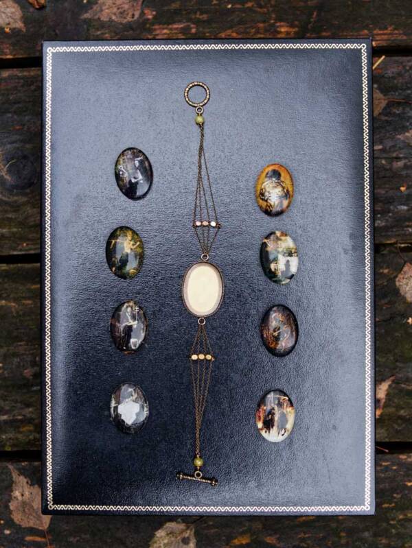 Bracelet-n7-les-Bijoux-des-lames-du-tarot