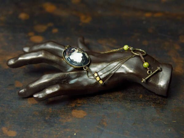 Bracelet-n7-les-Bijoux-des-lames-du-tarot
