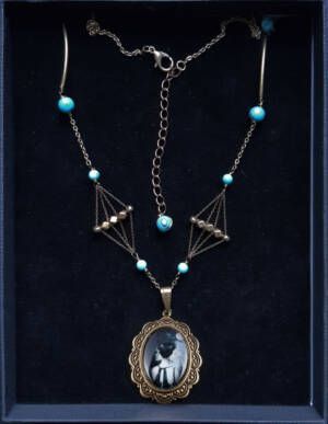 Collier N 1 (grand pendentif), Les bijoux des Lames